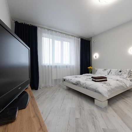 Красивая 1 Комнатная Квартира С Балконом На Теремках 252 Kiev Exteriör bild