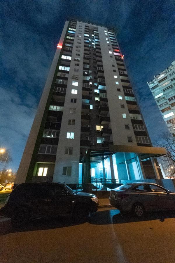 Красивая 1 Комнатная Квартира С Балконом На Теремках 252 Kiev Exteriör bild